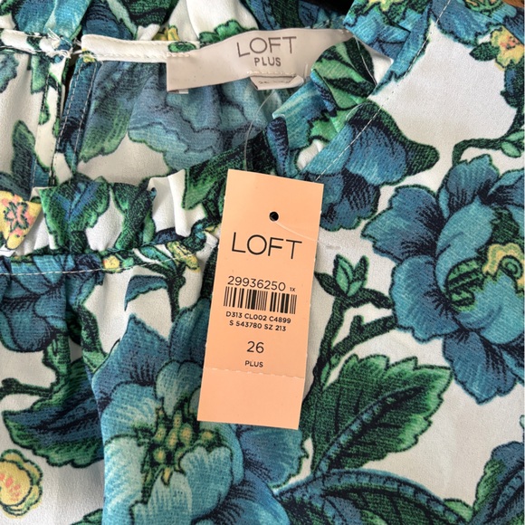 Loft Plus Size 26 Blue Floral Blouse NWT - Picture 5 of 8
